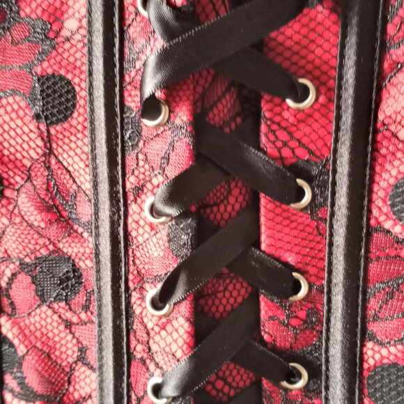 Corset 'Alivila.y' Red/Black Satin & Lace Size XXL - Picture 3 of 16